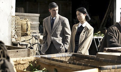 Matthew Fox and Eriko Hatsune in Emperor