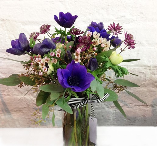 Valentine's Day gifts: Jam Jar flowers