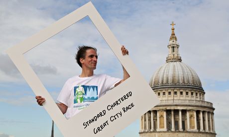Noel Thatcher helps launch the Standard Chartered Great City Race