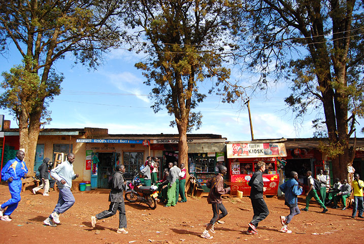 Running with Kenyans: Adharanand running with Kenyans in Iten