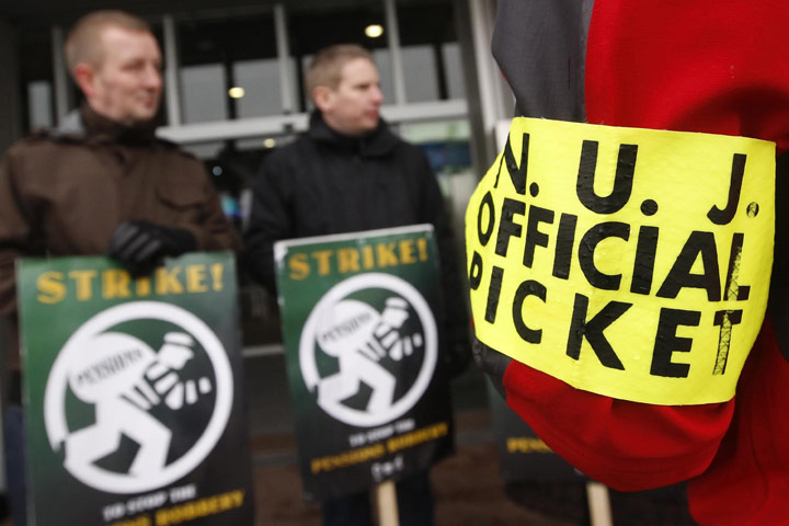 BBC strike: NUJ members on the picket line in Glasgow