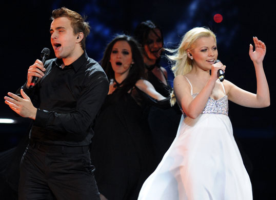 Eurovision 2009 finalists: Croatia's Igor Cukrov featuring Andrea