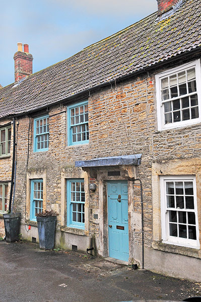 Trading up, trading down: Trading up, trading down - wiltshire