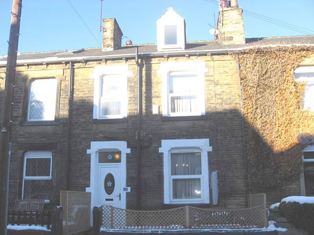 First-timebuyer18.02.11: First-time buyer home in Zoar Street, Morley, Leeds 