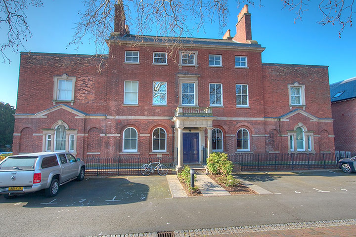 Snooping around: Snooping around - Arran