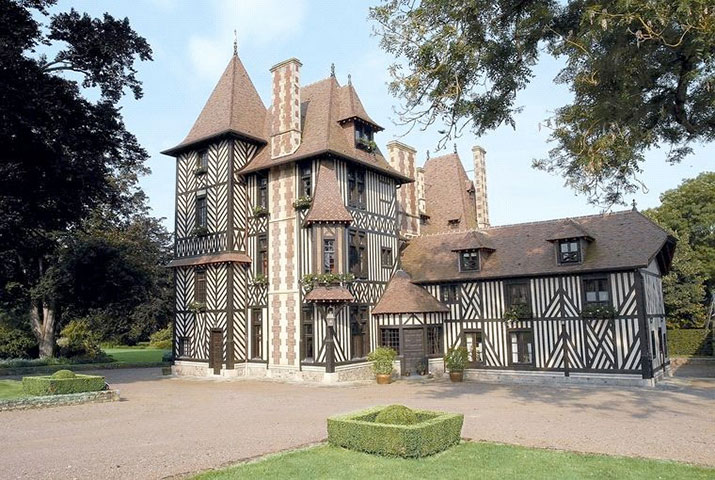 Snooping 11/12/10: Dream home in Deauville, France