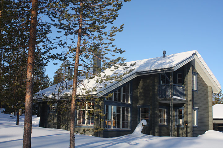 Snooping around 181210: Overseas home in Äkäslompolo, Finland