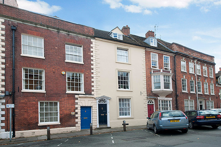 Snooping 221011: Snooping around in Worcester