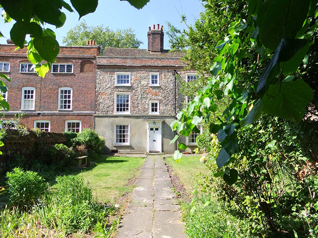 Snooping 19112011: Snooping around in Rochester, Kent