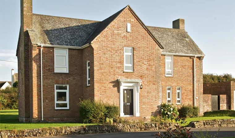 Trading Places 161111: Trading up in Padstow, Cornwall