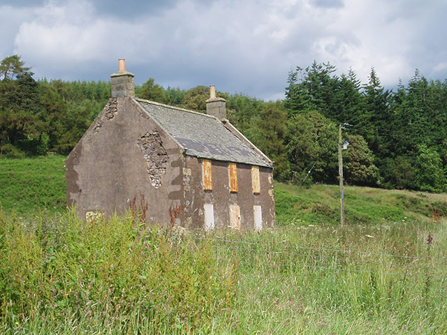 Snooping 031211: Snooping around in Dalqueich, Kinross-shire