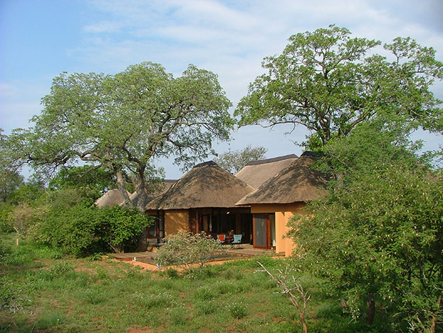 Snooping around 050211: Overseas home in Blue Canyon, South Africa