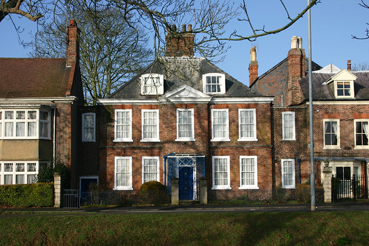 Snooping around 020411: Snooping around in Spalding, Lincolnshire