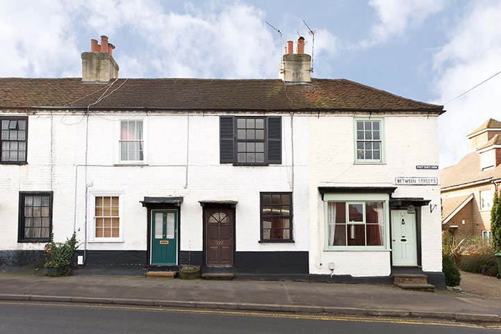 12.3.11: Snooping around: Wreck of the week