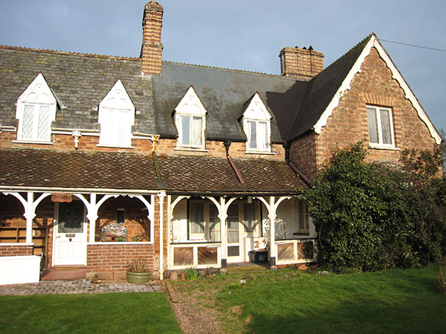 Snooping around 230411: Snooping around in Poltimore, Devon