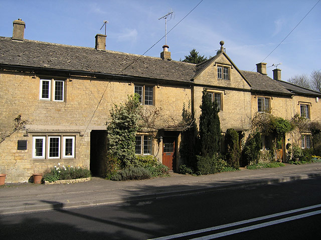Snooping 140511: Snooping around in Bourton-on-the Hill, Gloucestershire