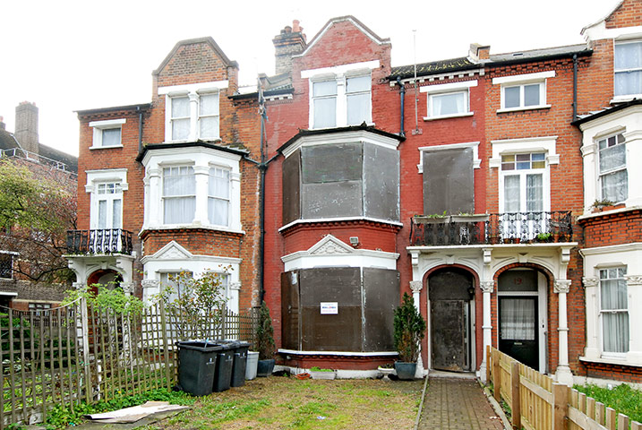 Snooping 280511: Snooping around in Clapham, London