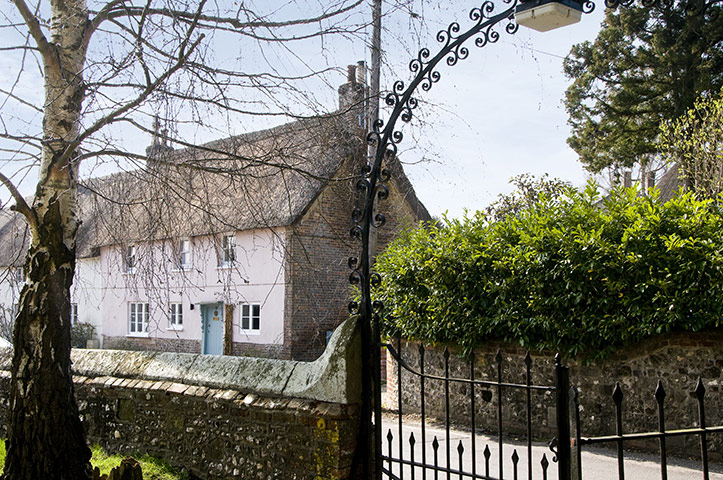 Snooping around 070511: Snooping around in Durweston, Dorset