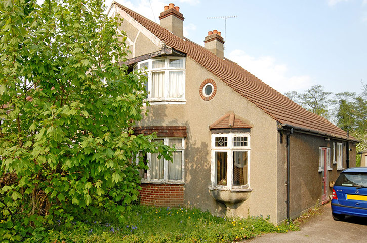 Snooping around 180611: Snooping around in Shirley, Greater london