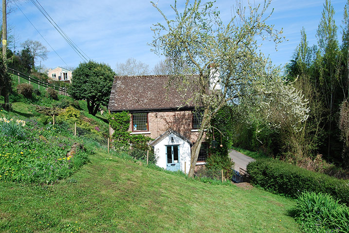Snooping 110611 : Snooping around in Linton, Herefordshire