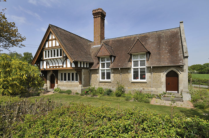 Snooping 200811: House in Church Preen, Shropshire