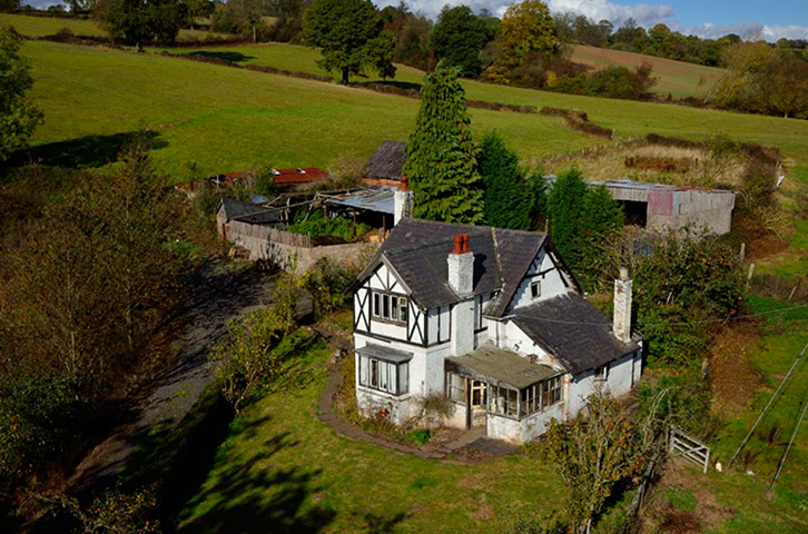 Snooping 280112: Snooping around in Low Habberley, Worcestershire