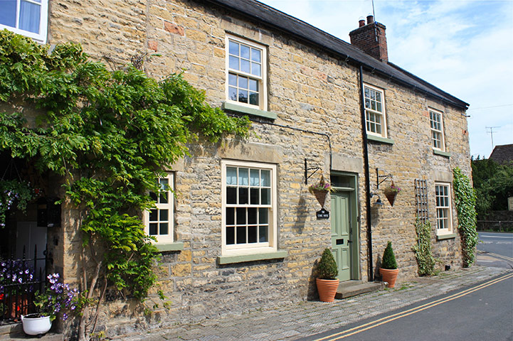 Snooping 070112: Snooping around in Thornton Dale, North Yorkshire
