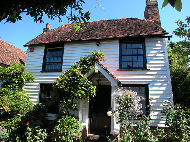 Snooping 070112: Snooping around in Tonbridge, Kent