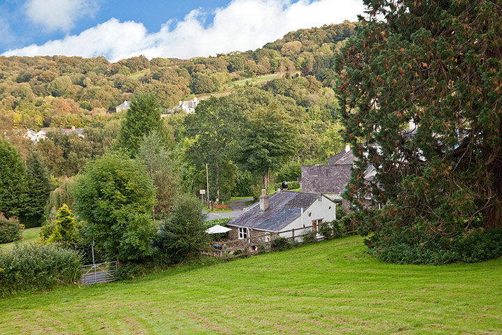 Snooping 201012: Snooping around in Lustleigh, Devon