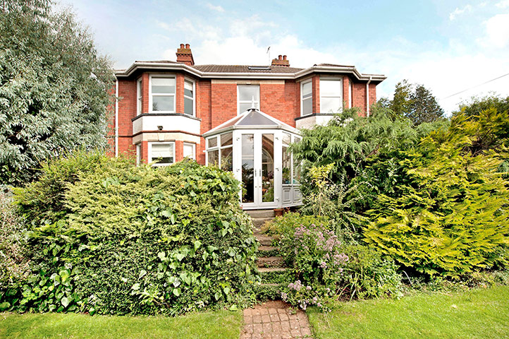 Snooping 031112: Snooping around in Uppingham, Rutland