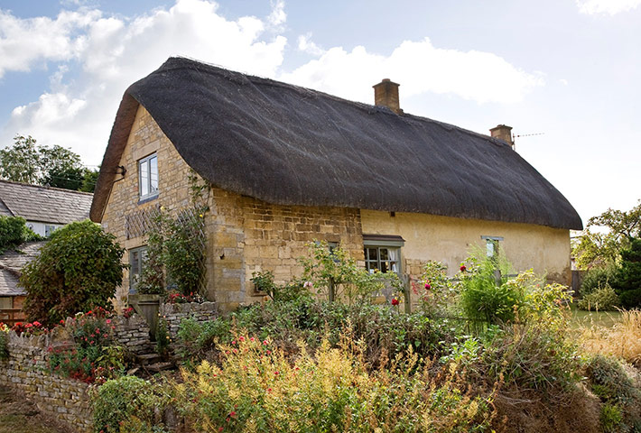 Snooping 180212: Snooping around in Stretton on Fosse, Warwickshire