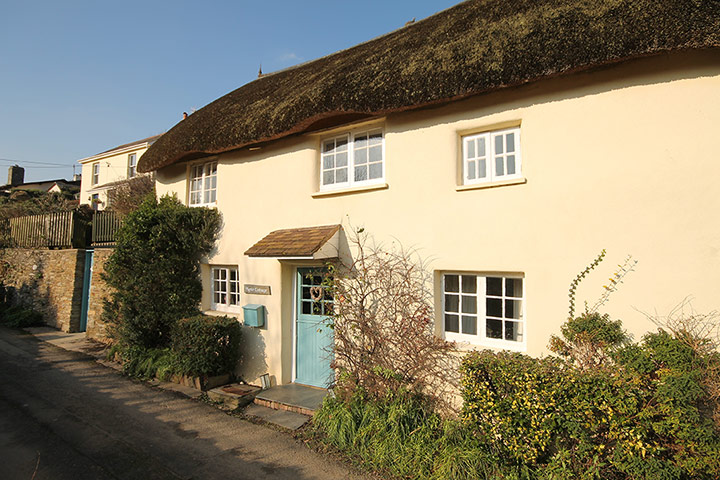 Snooping 170312: Snooping around in West Buckland, Devon