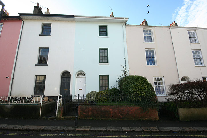 Snooping 310312: Snooping around in Totnes, Devon