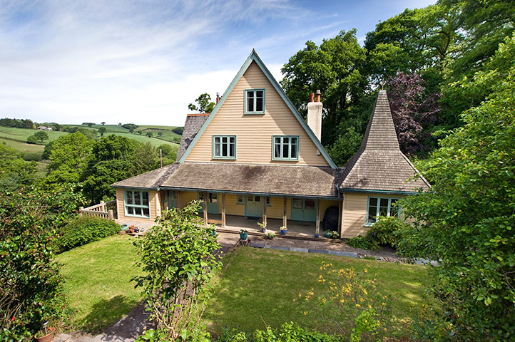 Snooping 100312: Snooping around in Chulmleigh, Devon