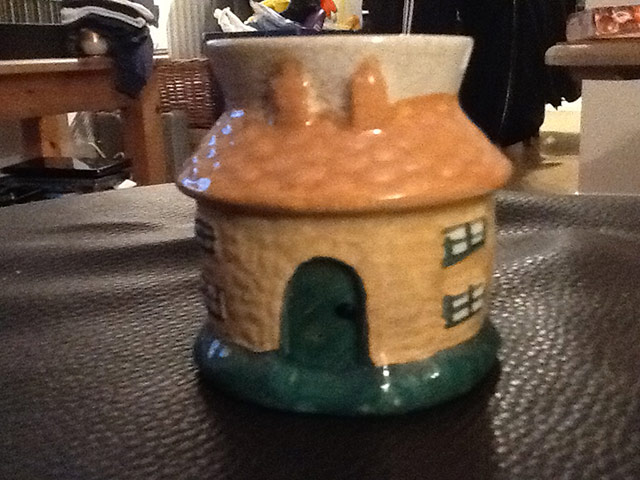 Antiques 230412: An earthenware jar