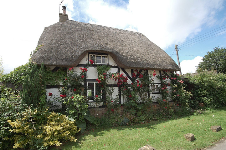 Snooping 190113: Snooping around in Childswickham, Worcestershire
