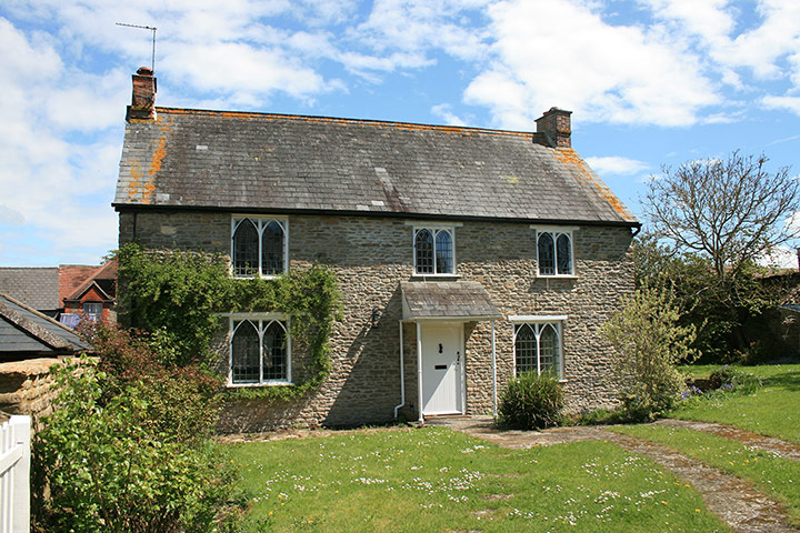 Snooping 020213: Snooping around in Henstridge, Somerset