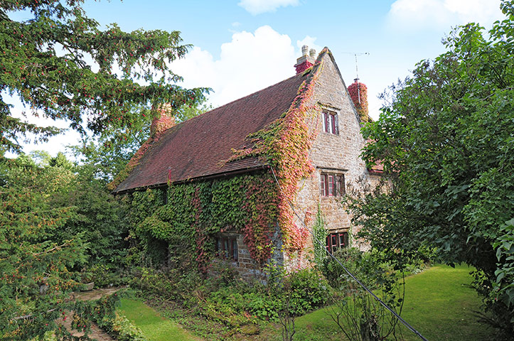 Snoop 011113: Snooping around in Staverton, Northamptonshire