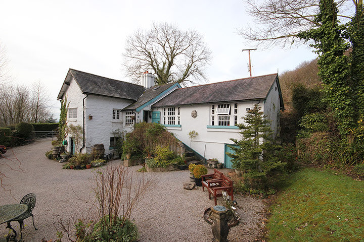 snooping231113: Denbighshire