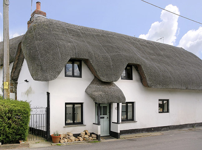 Snooping around: Snooping around. In the country: Appleshaw