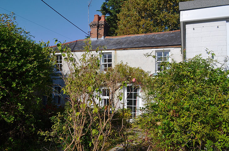 Snooping 090813: Snooping around in Pennington, Hampshire