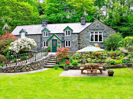 What can 11092013: holiday let in Llanbedr, Gwynedd