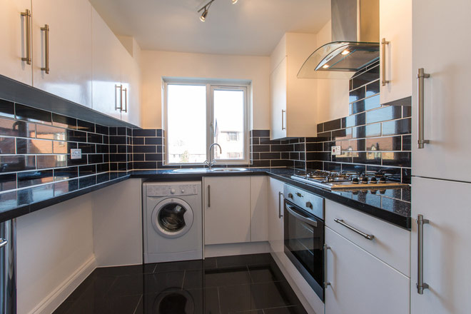 snooping 18092013: london bargain