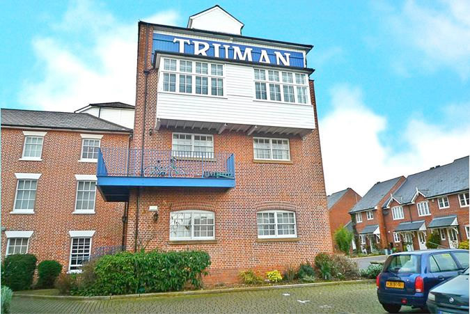 Home and away 040114: HA Colchester, Essex