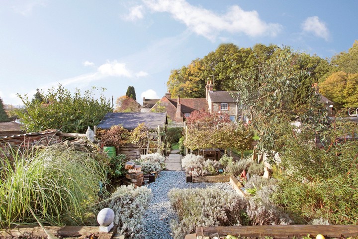 Snooping 010214: Snooping around in West Sussex