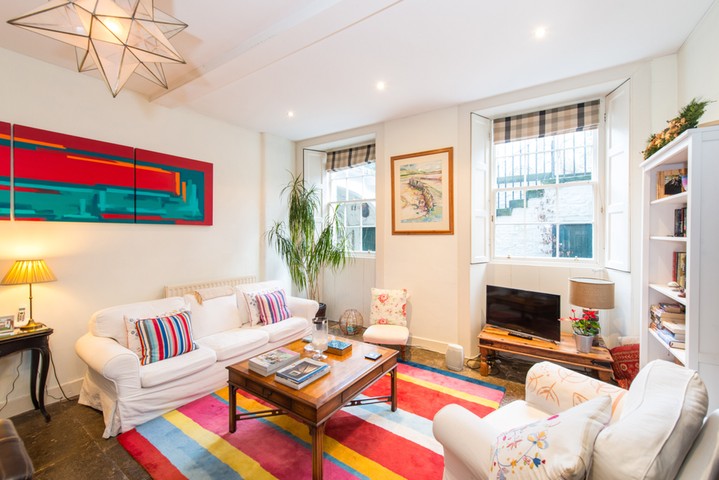 Home Away 190214: Home and away: Edinburgh