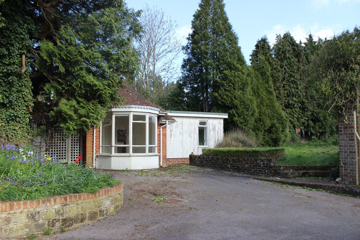 Snooping0905: Midhurst, West Sussex