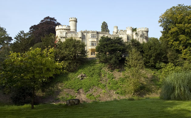 Devizes Castle, a home with a moat