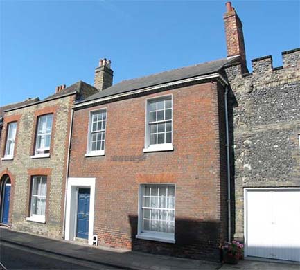 Snooping around: Snooping around in Sandwich, Kent