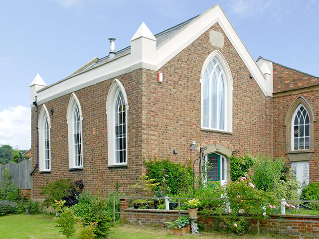 Trading up, trading down: Trading up in Ridgmont, Bedfordshire